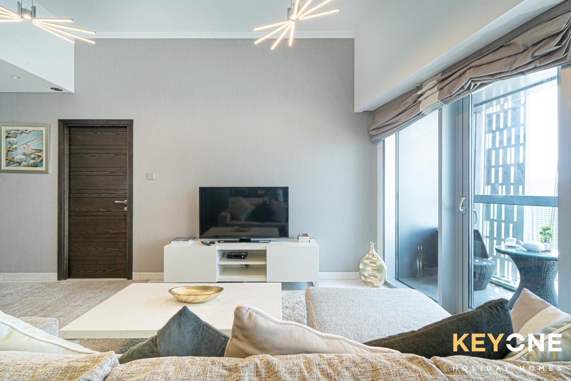 Lavish One Bedroom With Amazing Sun Deck & Pool Dubái Exterior foto